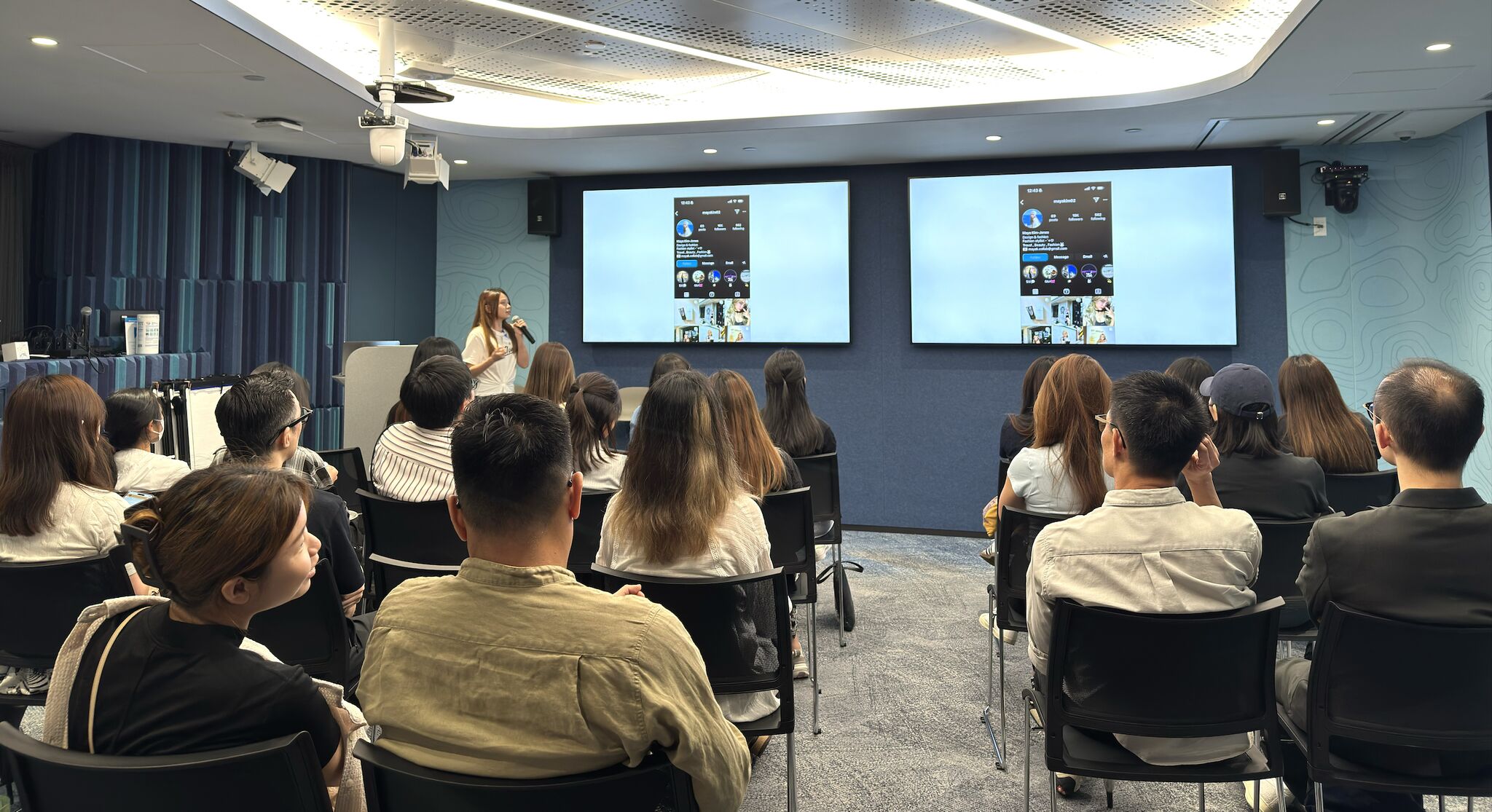 Thank You for Joining Us at AI Video Production Seminar with the incredible Google Team and GreenTomato! 🎥✨ 